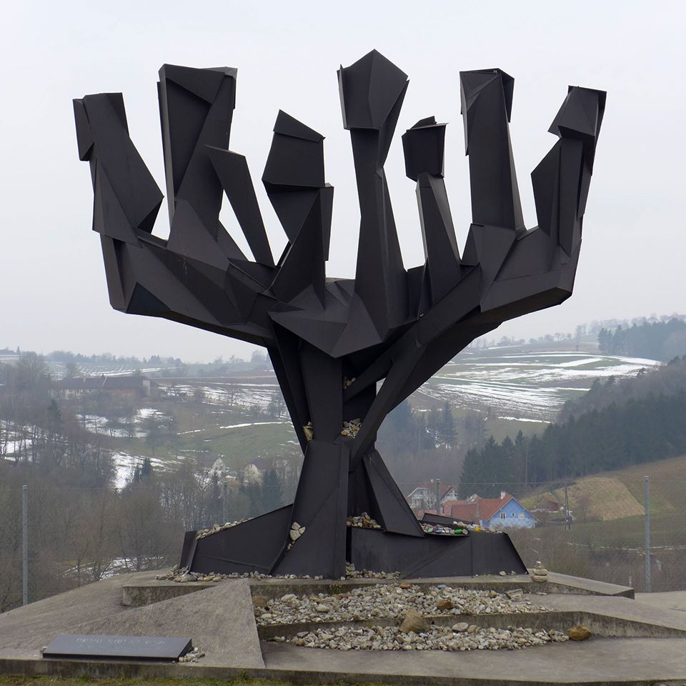 Teaching Around Trauma: The Holocaust in Primary School Education