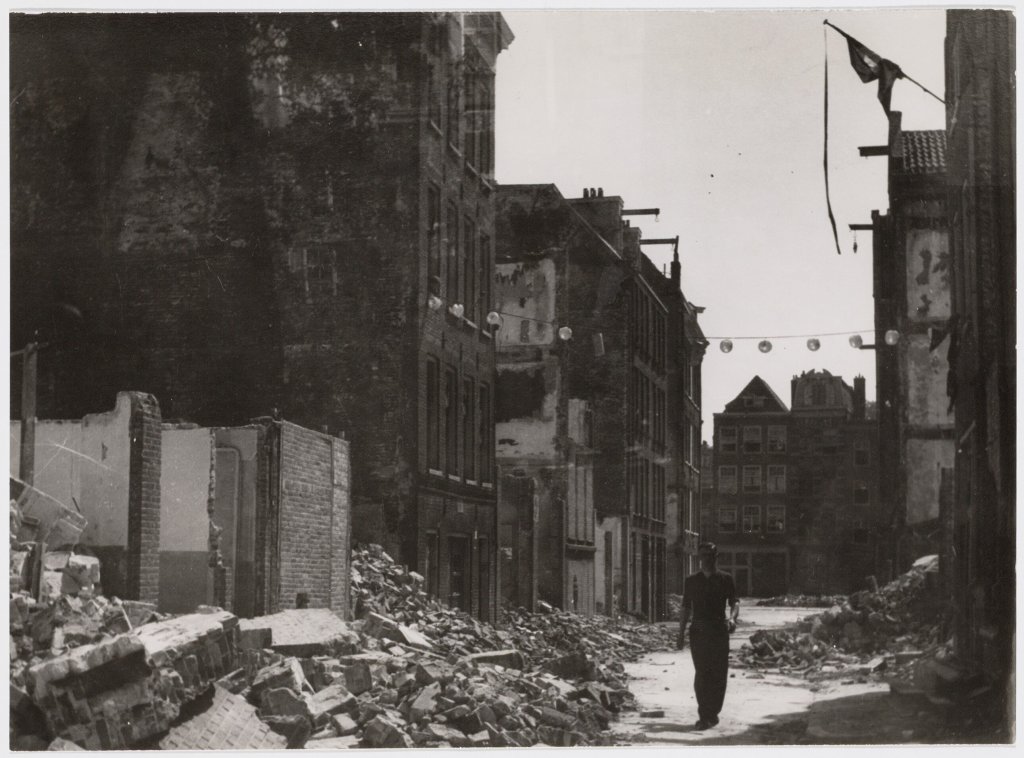 Imagining Jewish Topographies in Occupied City